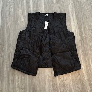 Socialite zip up quilted vest black size large/extra large